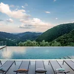 Grema, A With Infinity Pool Loppeglia