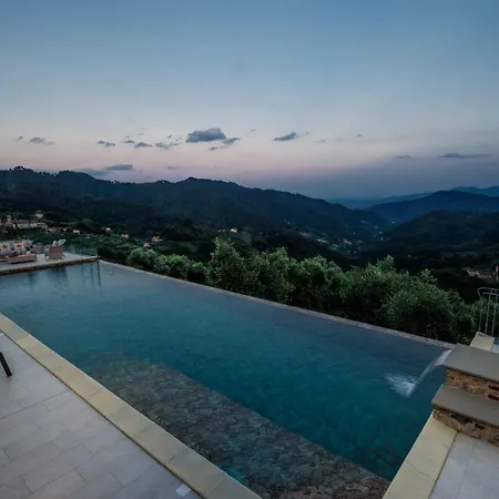 Grema, A With Infinity Pool فيلة Loppeglia